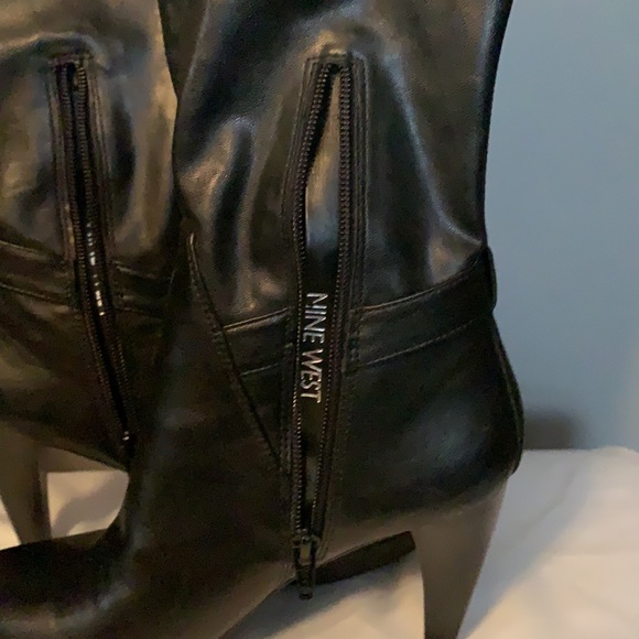 Nine West NWNAVITA Black Boots - Picture 8 of 15